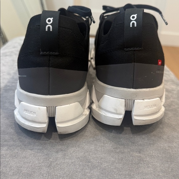 MENS CLOUDSWIFT 3 "ALL BLACK" COMFORTABLE ATHLETIC SNEAKERS SIZE 13 - Picture 6 of 11